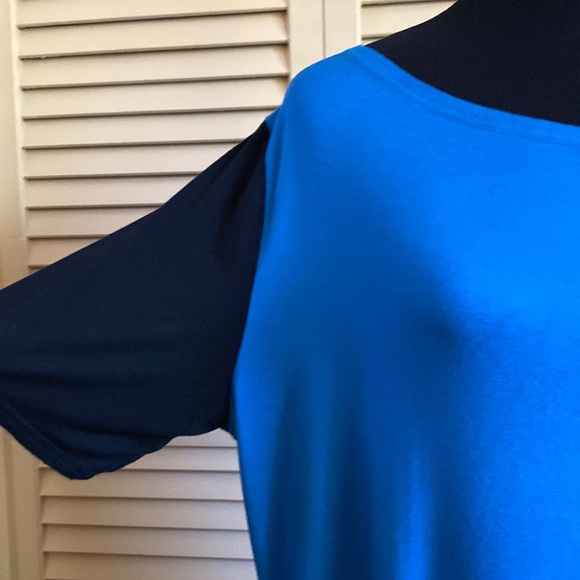 Sarin Mathews Short-sleeve Top Abstract Asymmetrical Neck - Bundle (2) Size XXL - Picture 6 of 14